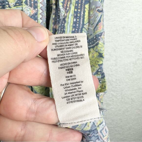 Free People Take Me to Thailand Sleeveless Boho Babydoll Dress Fog Combo Sz M - Picture 16 of 16